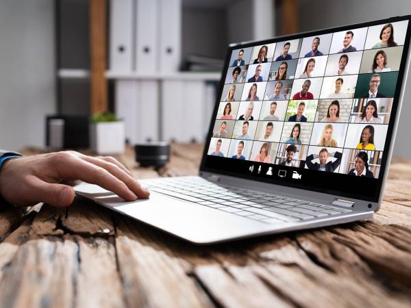 People in an online meeting