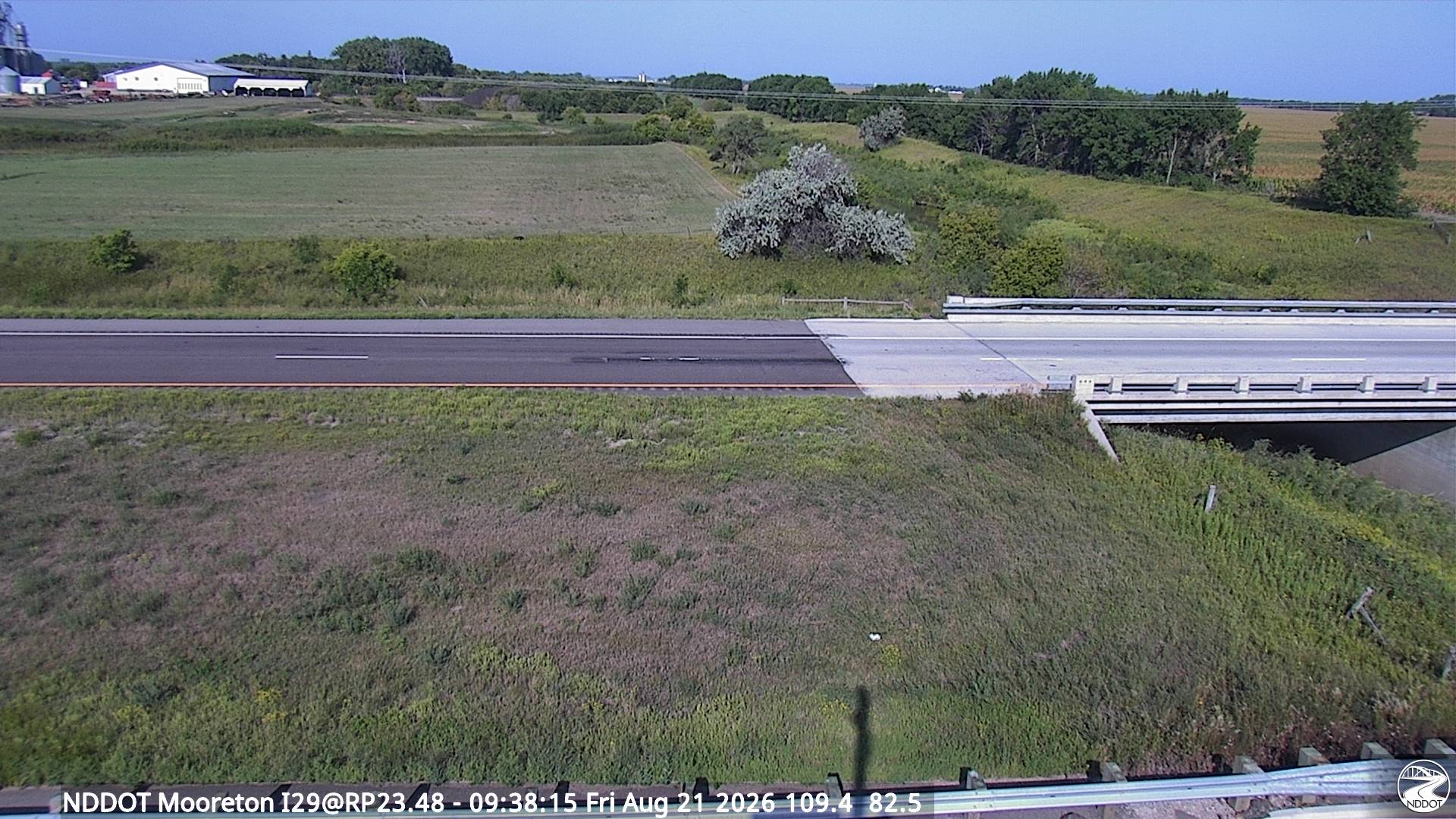 Webcam view of I-29 in Mooreton, North Dakota at milepost 23.5