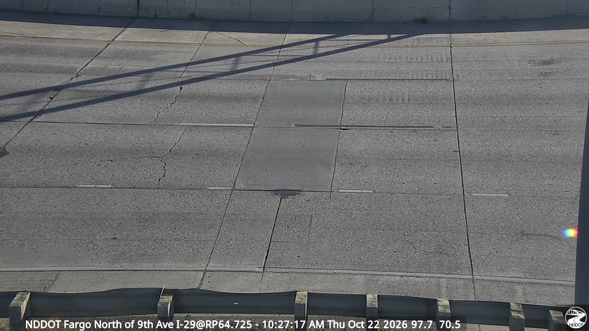 Webcam view of I-29 north of 9th Ave in Fargo, North Dakota at milepost 64.7