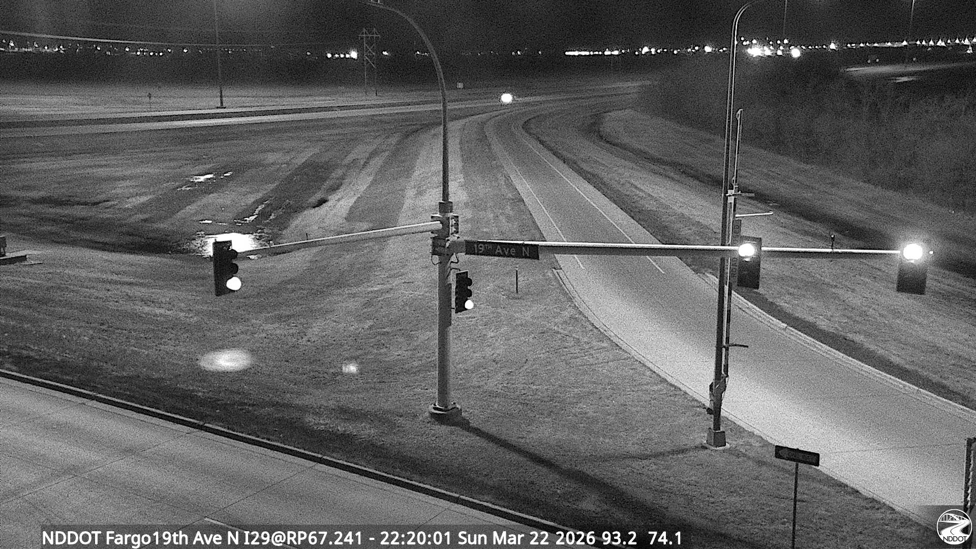 Fargo 19th Ave - North (I 29 MP 67.241) live webcam