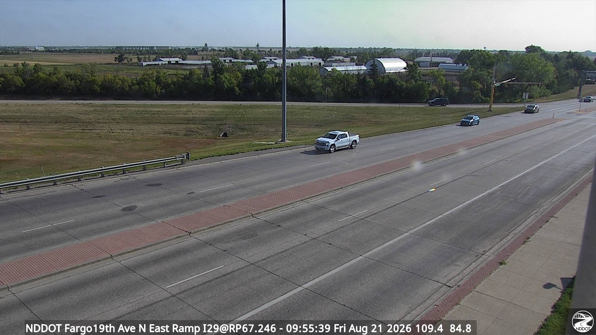 Webcam view of I-29 images at 19th Ave in Fargo, North Dakota