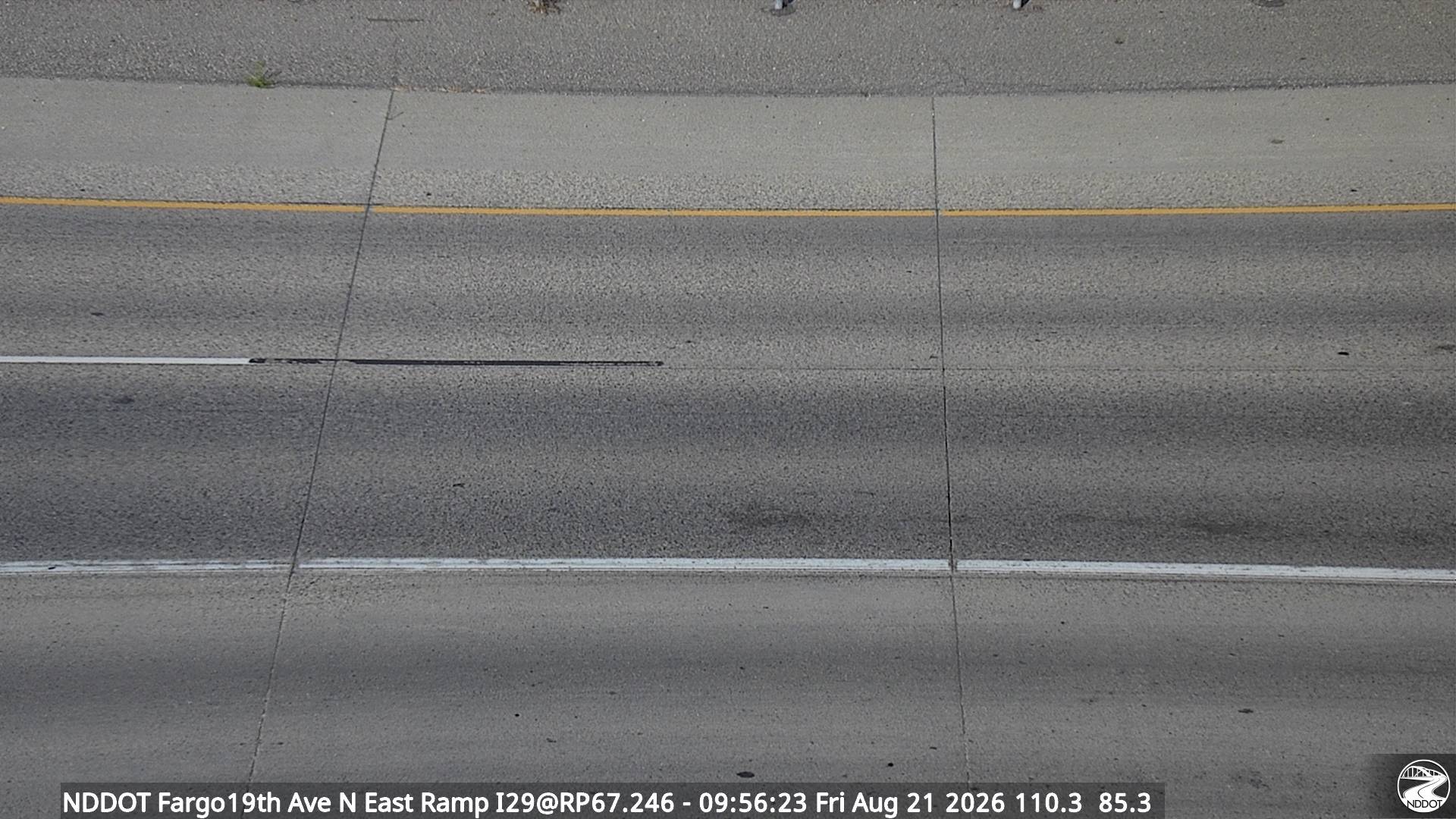 Webcam view of I-29 images at 19th Ave in Fargo, North Dakota