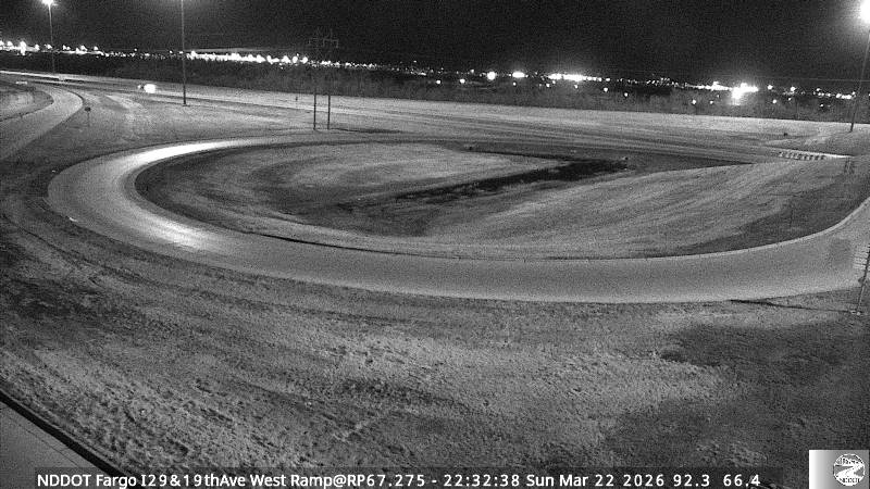 Fargo 19th Ave - North (I 29 MP 67.275) live webcam