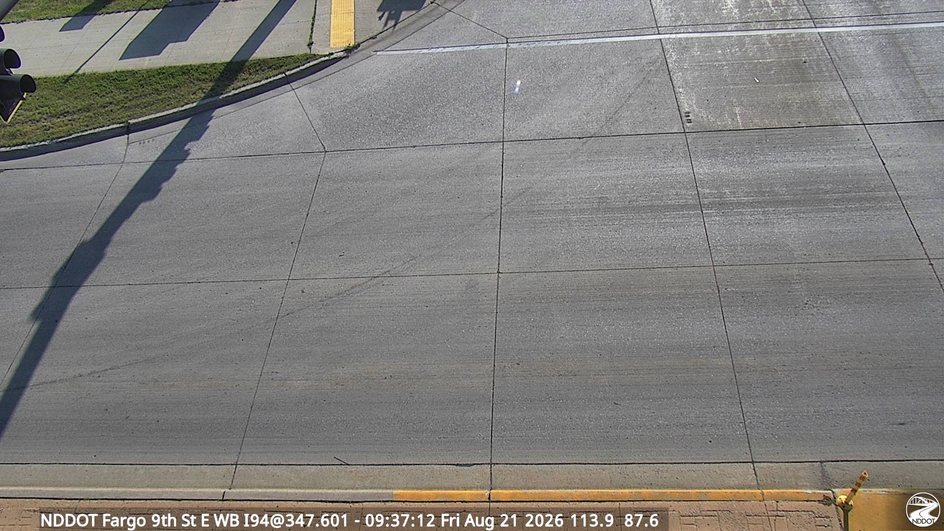 Webcam view of I-94 at 9th Street in Fargo, North Dakota