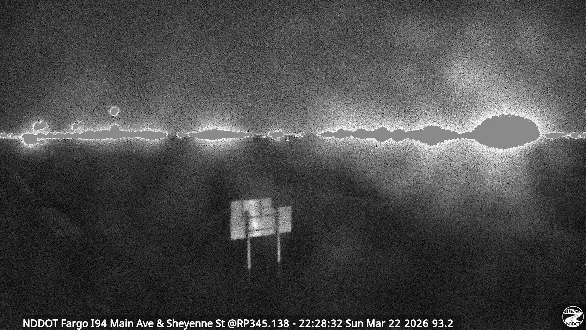West Fargo - West (I 94 MP 345.138) live webcam