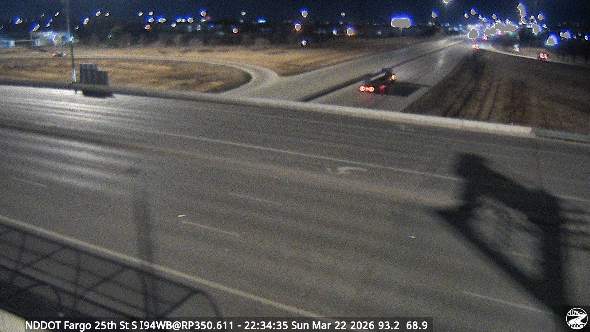 Fargo 25th St - West (I 94 MP 350.611) live webcam