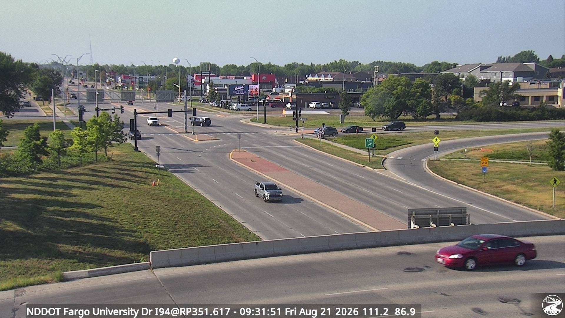 Webcam view of I-94 at University Drive in Fargo, North Dakota