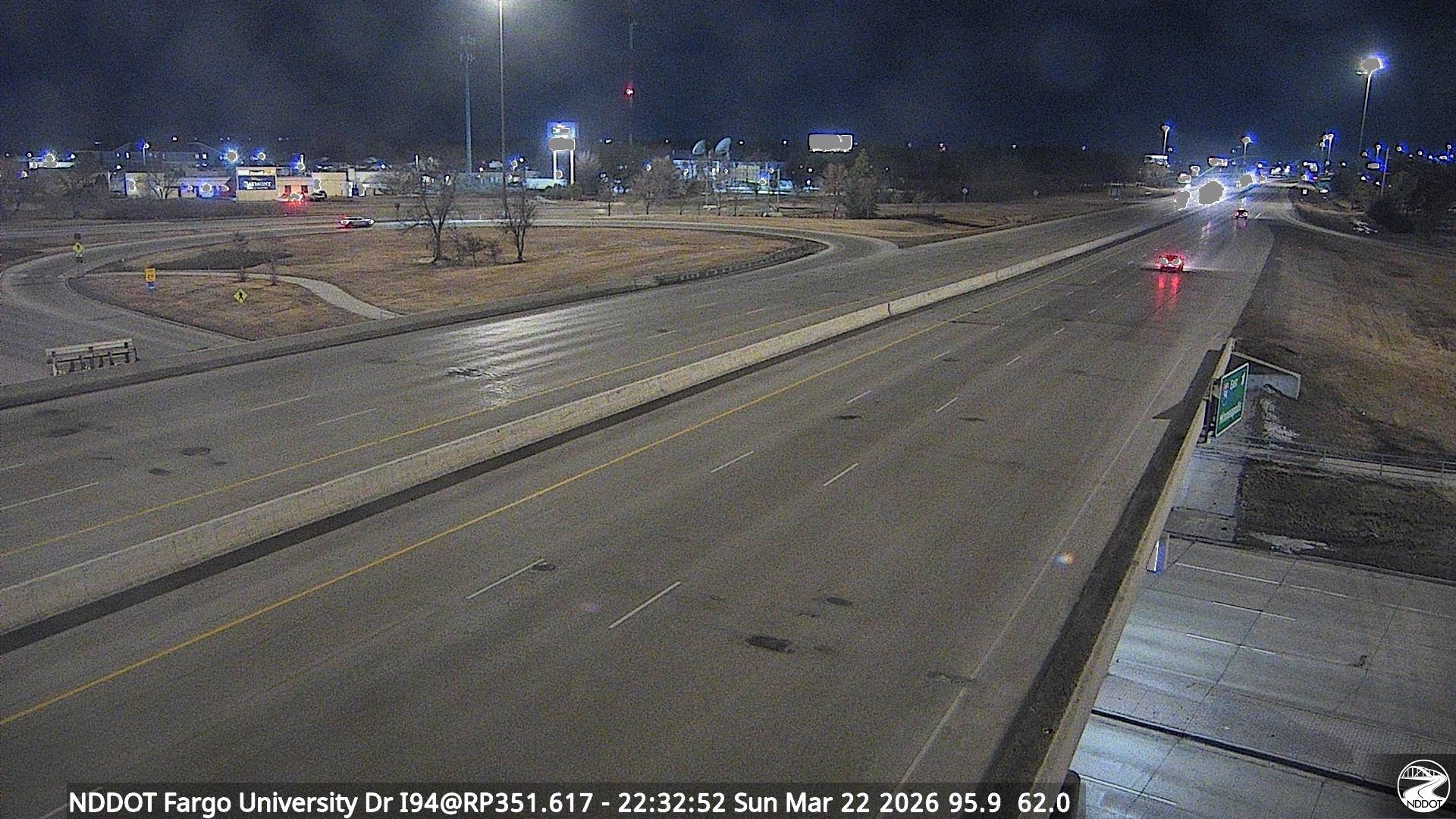 Fargo University Dr - West (I 94 MP 351.617) live webcam
