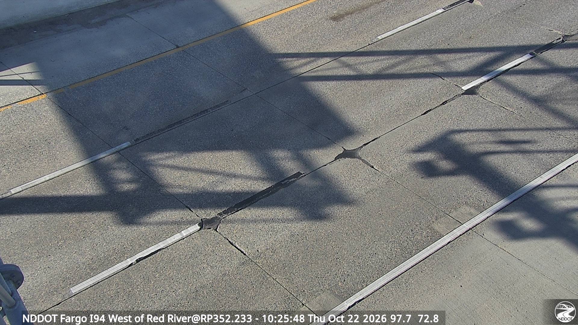 Webcam view of I-94 West of Red River in Fargo, North Dakota