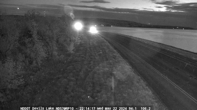 Traffic Cam ND 57 E (MP: 10.427) Devils Lake - West 