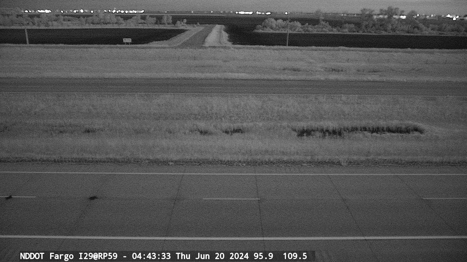 Traffic Cam I-29 N (MP: 59.275) Fargo North Bound - West