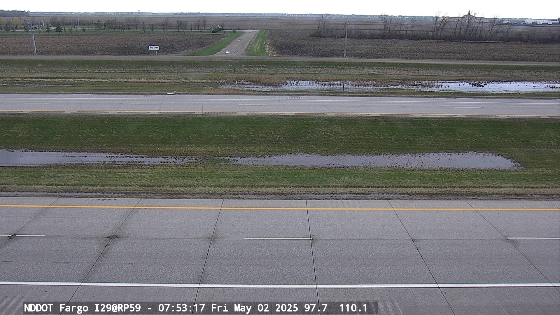 Traffic Cam I-29 N (MP: 59.275) Fargo North Bound - West